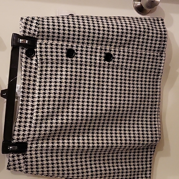 Olive +Oak 2 piece set size Large. Black and grey. NWT - Picture 6 of 13